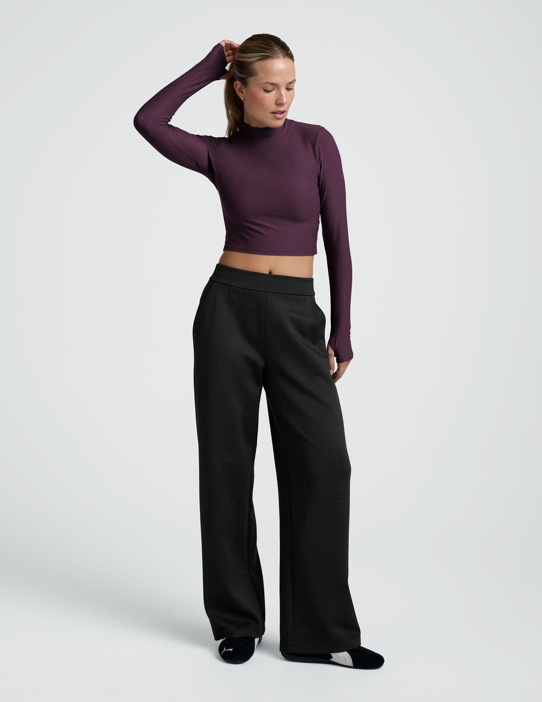 Featherweight Moving On Cropped Pullover
