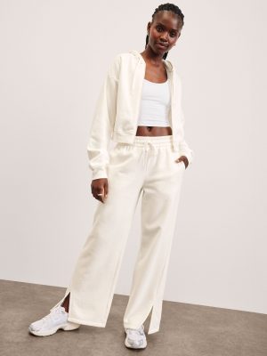 LuxeFleece Wide Leg Pant