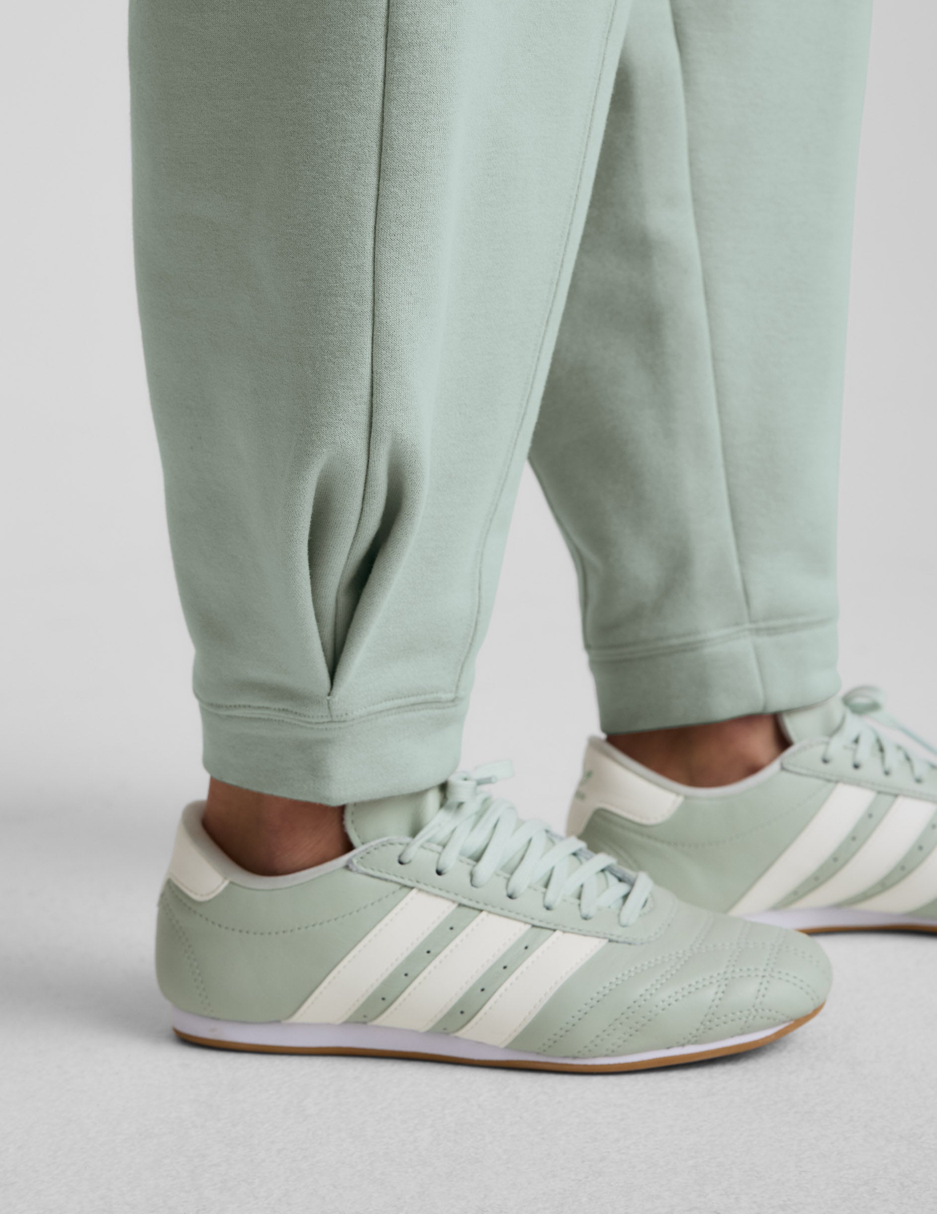 LuxeFleece Barrel Sweatpant - Image 5