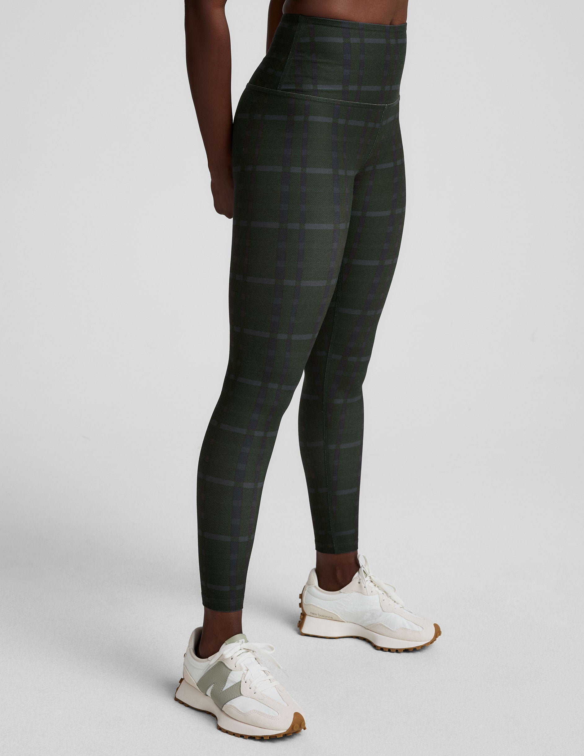 SoftMark High Waisted Midi Legging - Image 3