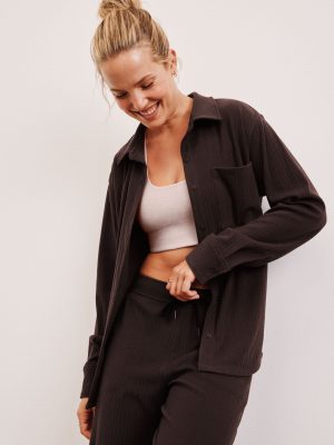 Breathe Easy Ribbed Front Shirt