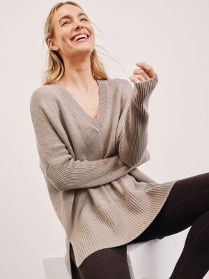 Wool-Cashmere V-Neck Sweater