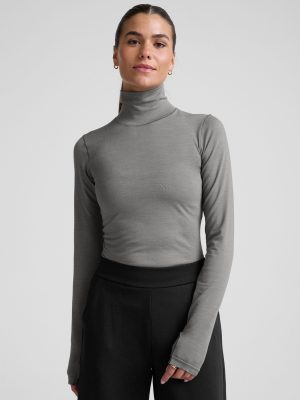 LuxeKnit Merino Wool Turtleneck